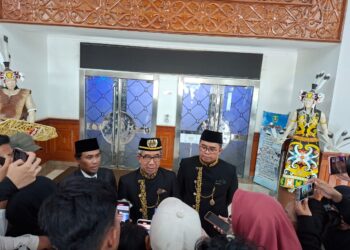 Bupati Kutim Pastikan Pembangunan Jalan Inpres di Sandaran Dilanjut Tahun Depan