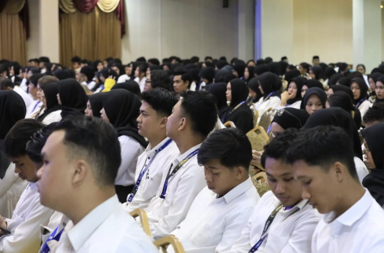 382 Mahasiswa Baru UT Kutim Diminta Jadi Penggerak SDM Berkualitas