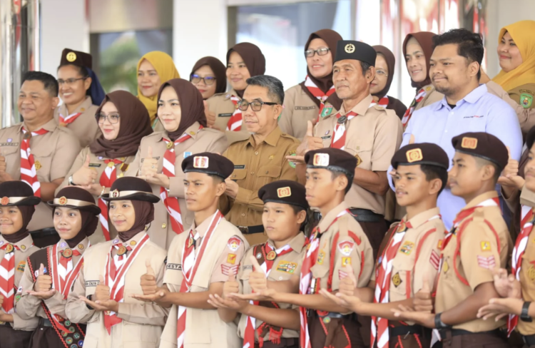 Bupati Ardiansyah Lepas 20 Anggota Kontingen Jamnas Kutim