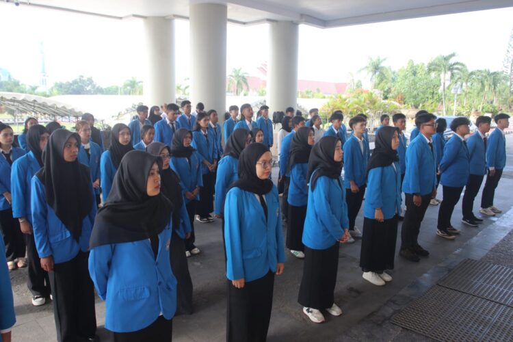 Bupati Kutim Lepas 53 Mahasiswa STIPER KKN ke Kaubun
